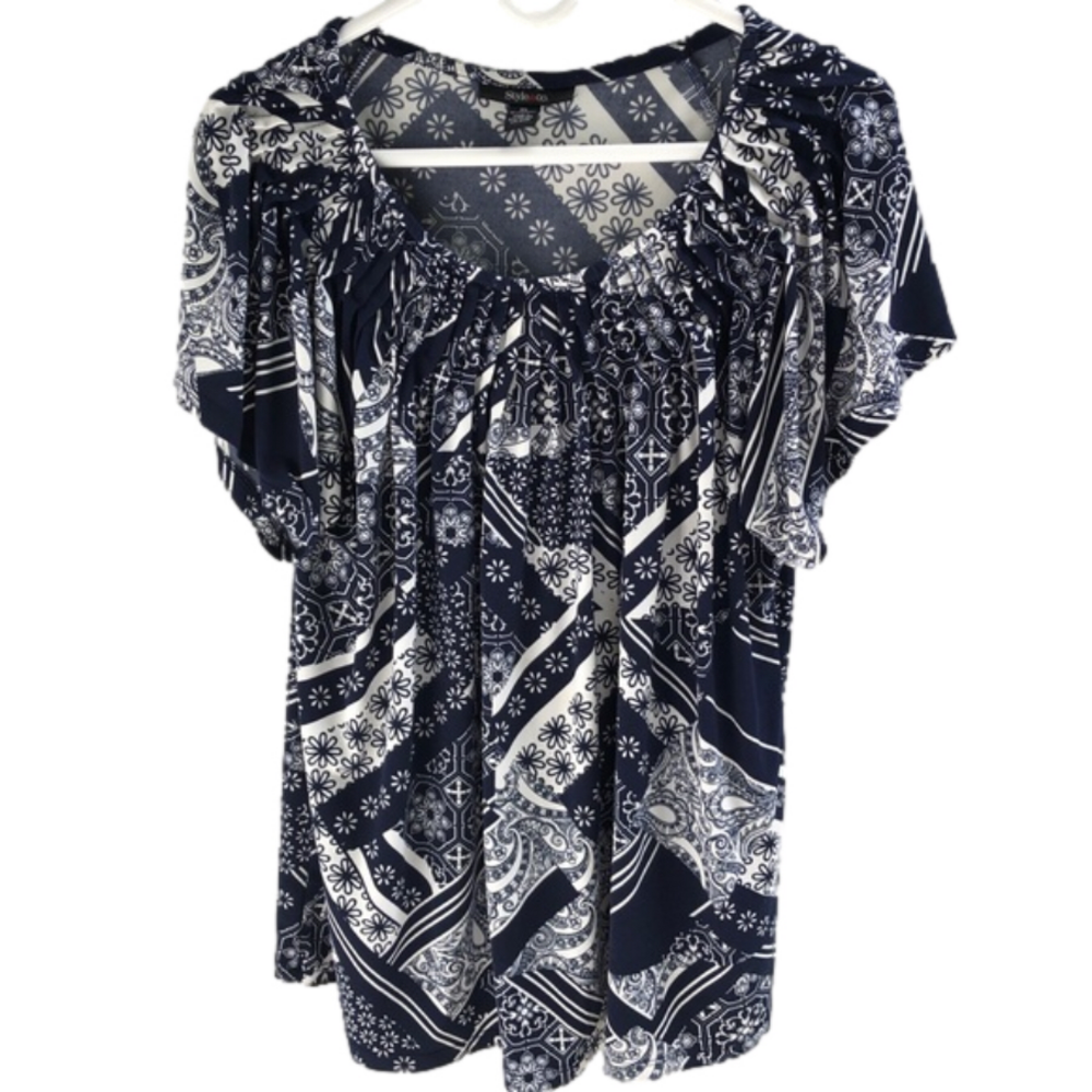 Women’s Style & Co short sleeve Navy and white blouse XL